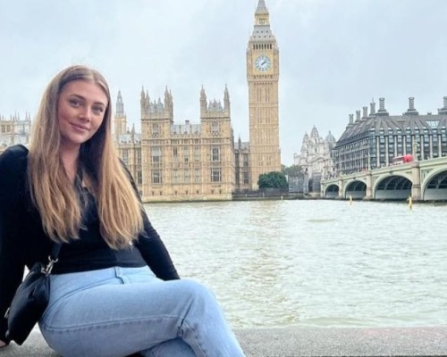 Admin Jobs in London on a Working Holiday (2027)